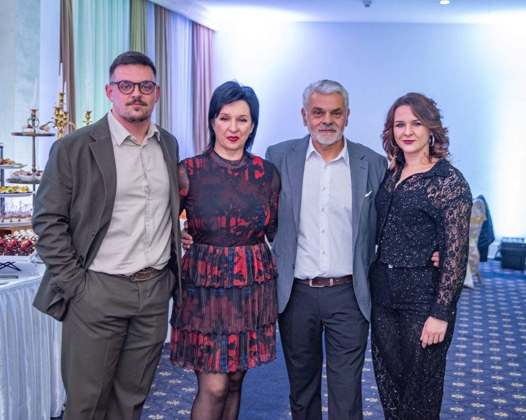 O nama 1 alat za orezivanje bastenski program bastenski program